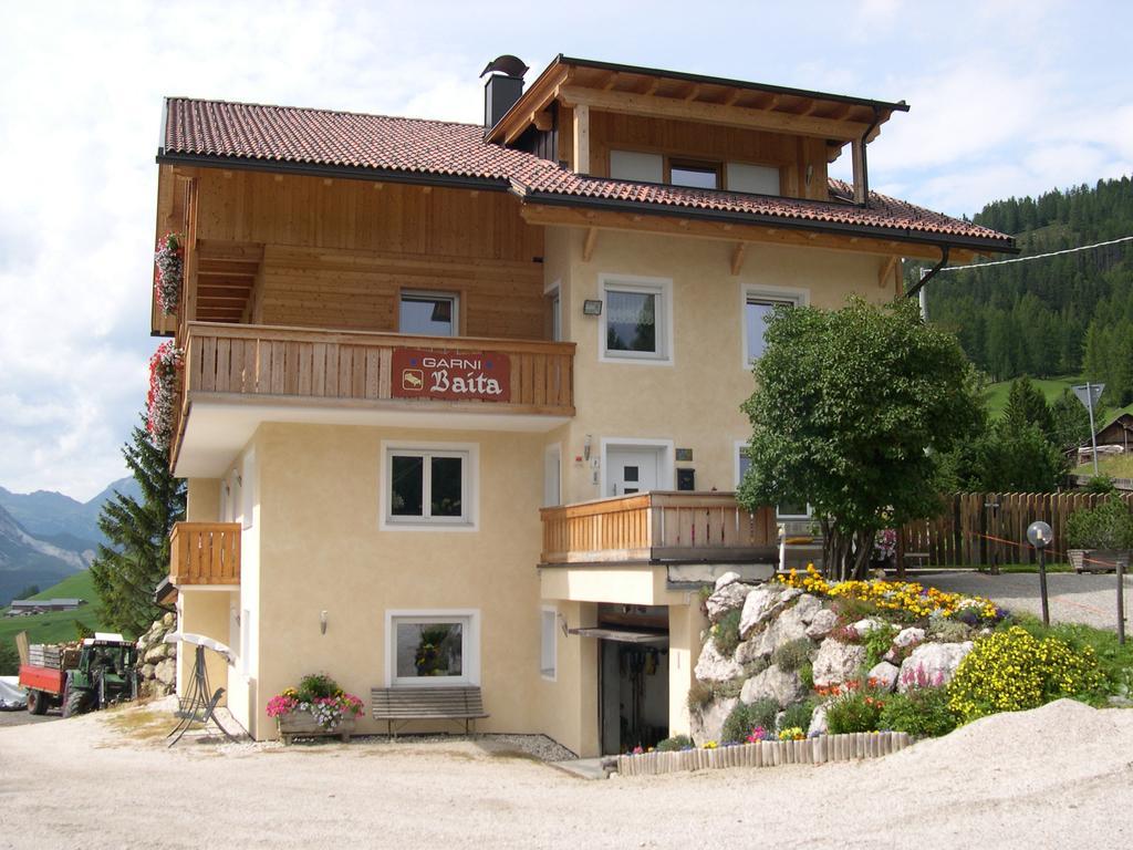 Garni Baita San Cassiano  Extérieur photo